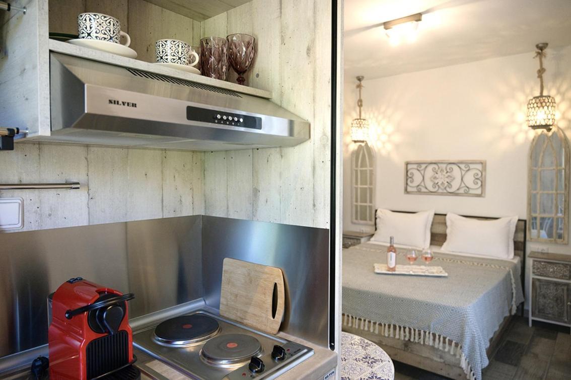 Meltemi Luxury Apartments نيا رودا المظهر الخارجي الصورة